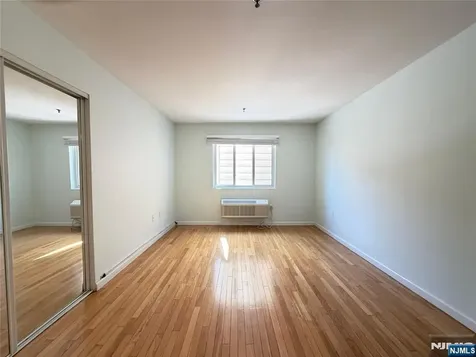 10 Palisade Avenue Cliffside Park NJ 07010