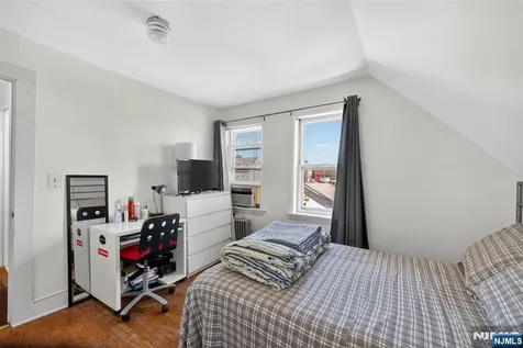 13 Sherman Place Clifton NJ 07011
