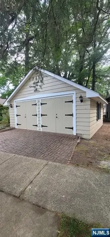 437 Summit Street Ridgewood NJ 07450