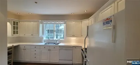437 Summit Street Ridgewood NJ 07450
