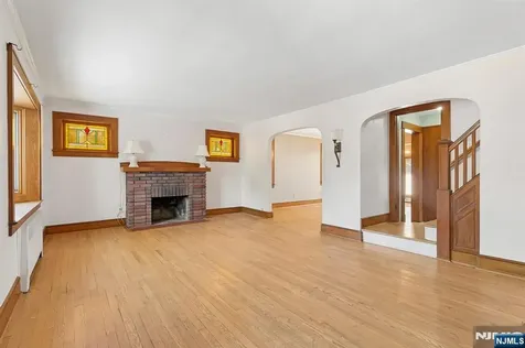 26 Ferncliff Road Bloomfield NJ 07003