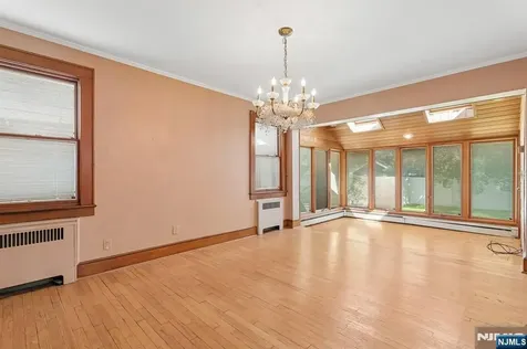 26 Ferncliff Road Bloomfield NJ 07003