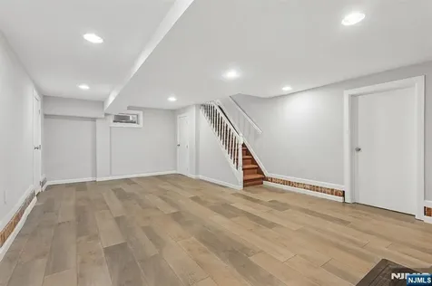 26 Ferncliff Road Bloomfield NJ 07003