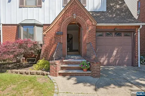26 Ferncliff Road Bloomfield NJ 07003