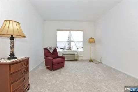 5420 Richmond Road West Milford NJ 07480