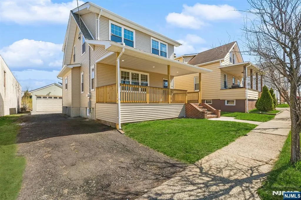 255 Garibaldi Avenue Lodi NJ 07644