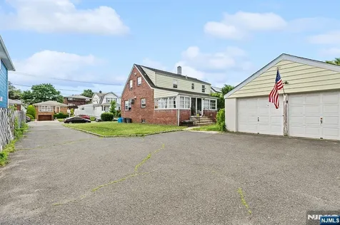 57 Devon Street North Arlington NJ 07031
