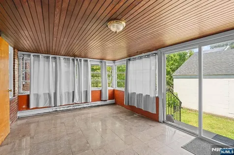 57 Devon Street North Arlington NJ 07031