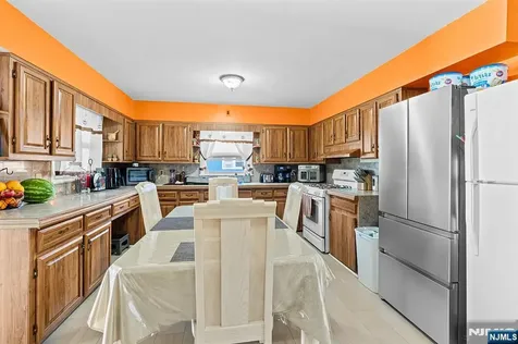 57 Devon Street North Arlington NJ 07031