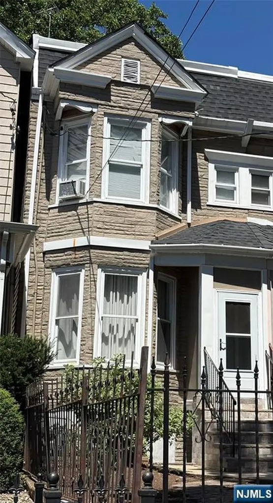 400 Summer Avenue Newark NJ 07104