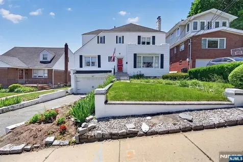 25 Cresthill Avenue Clifton NJ 07012