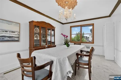 25 Cresthill Avenue Clifton NJ 07012