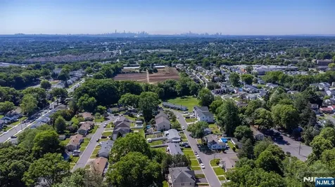 67 Stuyvesant Court Clifton NJ 07013