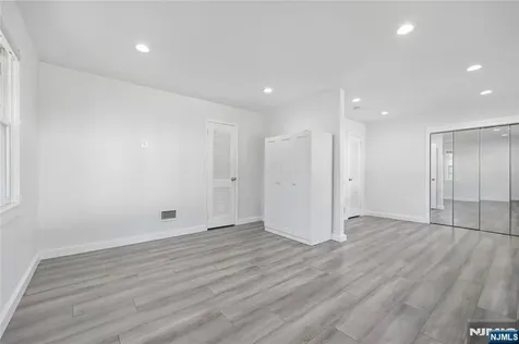 13 Munsey Road Emerson NJ 07630