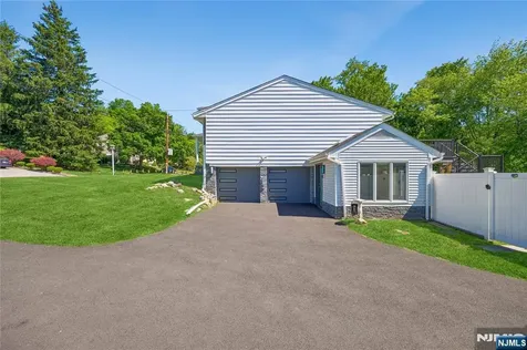 13 Munsey Road Emerson NJ 07630