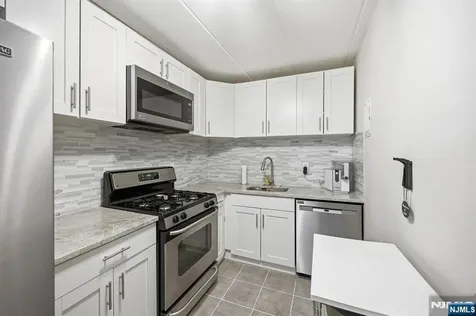 25 Jefferson Street Hackensack NJ 07601
