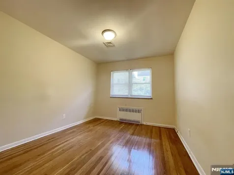 218 11th Street Palisades Park NJ 07650
