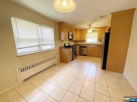 218 11th Street Palisades Park NJ 07650