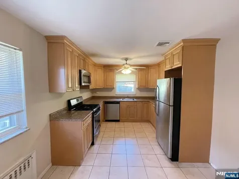218 11th Street Palisades Park NJ 07650