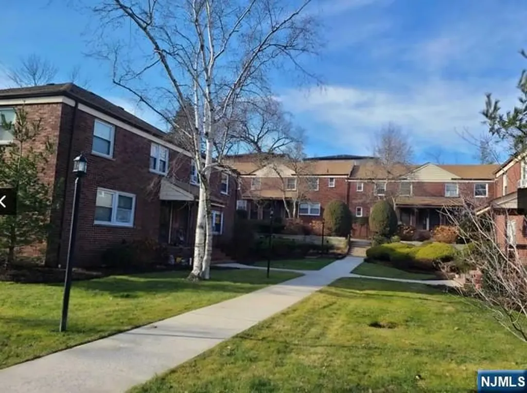 2207B Center Avenue Fort Lee NJ 07024