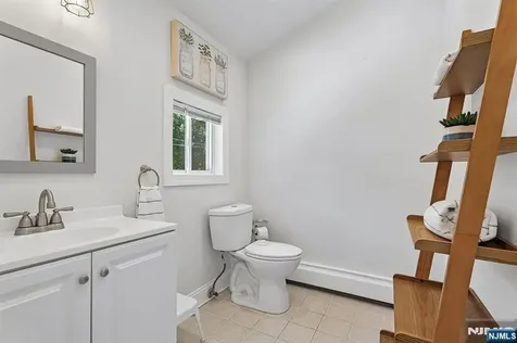 82 Vreeland Avenue Nutley NJ 07110