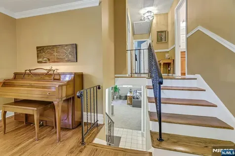 598 Whitenack Road River Vale NJ 07675