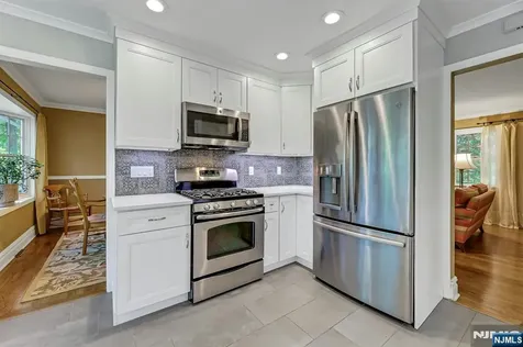 598 Whitenack Road River Vale NJ 07675