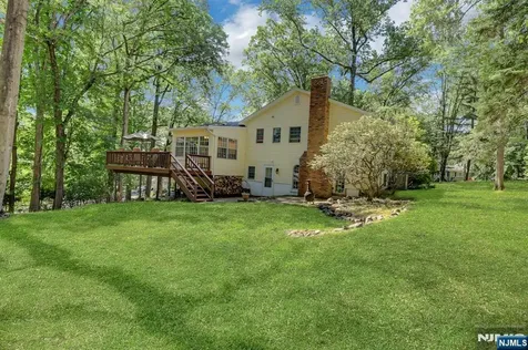 598 Whitenack Road River Vale NJ 07675