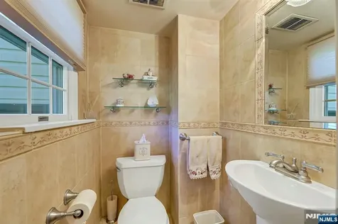 598 Whitenack Road River Vale NJ 07675