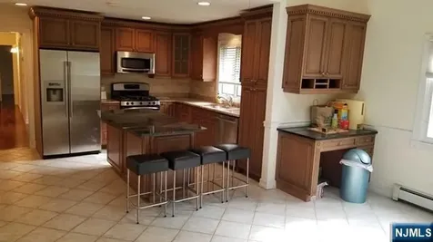 20 4th Street Closter NJ 07624