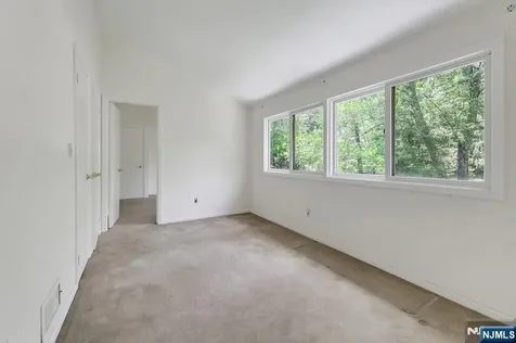 64 Overlook Drive Woodcliff Lake NJ 07677
