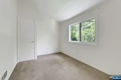 64 Overlook Drive Woodcliff Lake NJ 07677