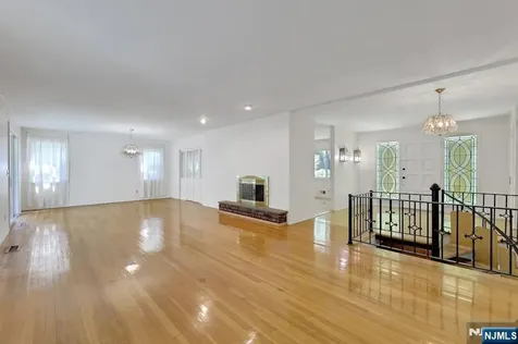 64 Overlook Drive Woodcliff Lake NJ 07677