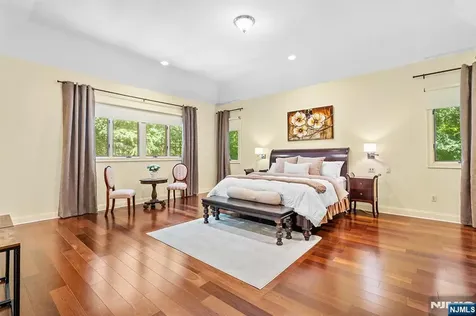 307 Daffodil Drive Norwood NJ 07648