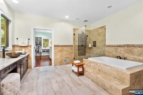 307 Daffodil Drive Norwood NJ 07648