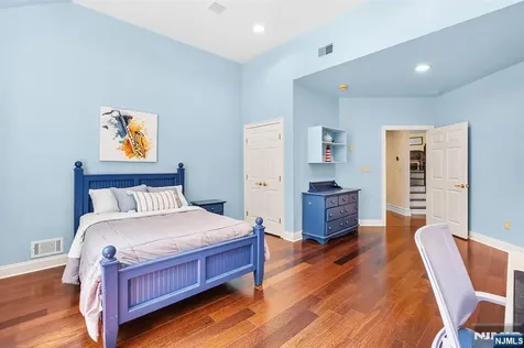 307 Daffodil Drive Norwood NJ 07648