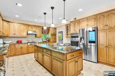 307 Daffodil Drive Norwood NJ 07648
