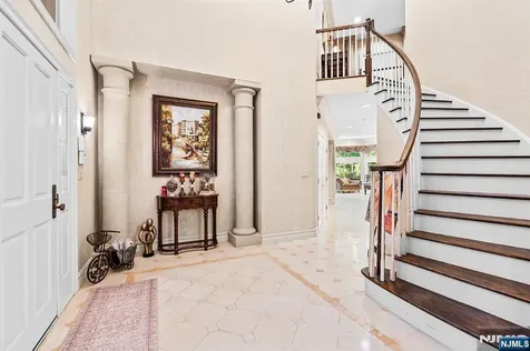 307 Daffodil Drive Norwood NJ 07648