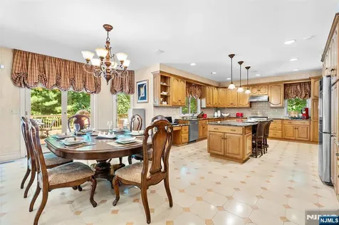 307 Daffodil Drive Norwood NJ 07648