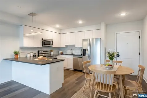 48 Grand Avenue Palisades Park NJ 07650