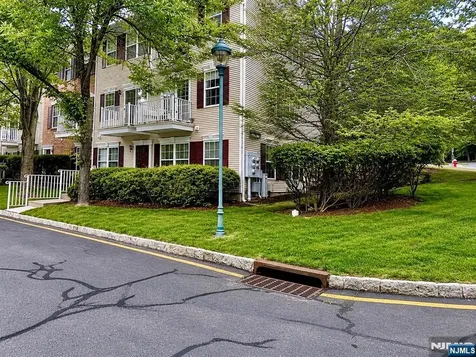 2382 Phillip Court Mahwah NJ 07430