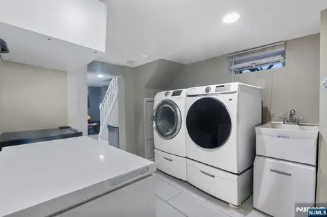 330 Simons Avenue Hackensack NJ 07601