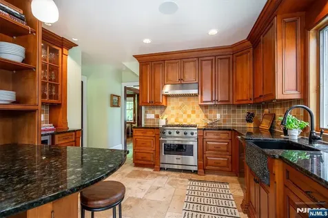 275 Highwood Avenue Ridgewood NJ 07450