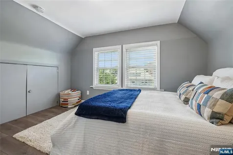 14 Grove Terrace Montclair NJ 07042