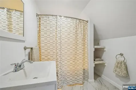 14 Grove Terrace Montclair NJ 07042