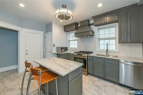 14 Grove Terrace Montclair NJ 07042