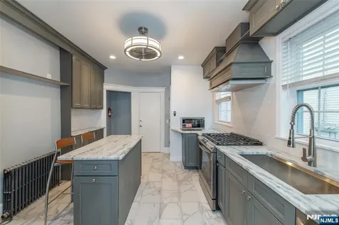 14 Grove Terrace Montclair NJ 07042