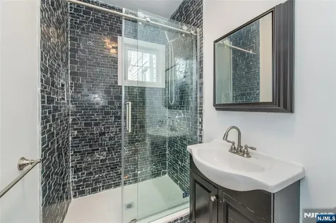 14 Grove Terrace Montclair NJ 07042