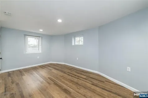 14 Grove Terrace Montclair NJ 07042