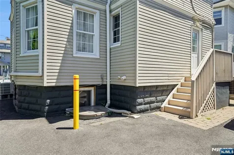 14 Grove Terrace Montclair NJ 07042